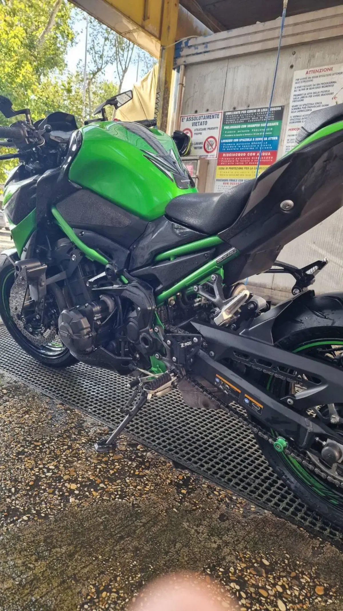 Kawasaki Z 900 (2021 - 24) (3)