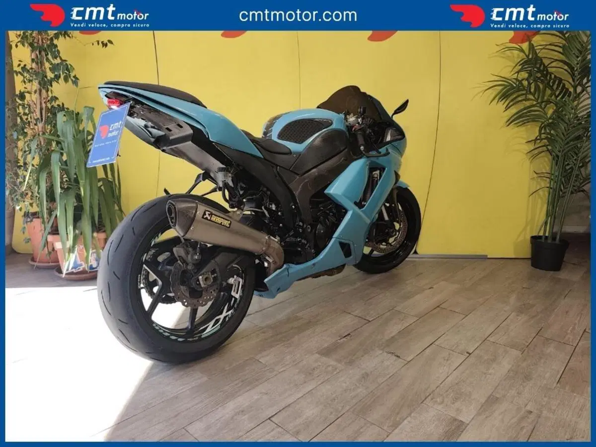 Kawasaki Ninja 600 ZX-6R (2007 - 08) (4)