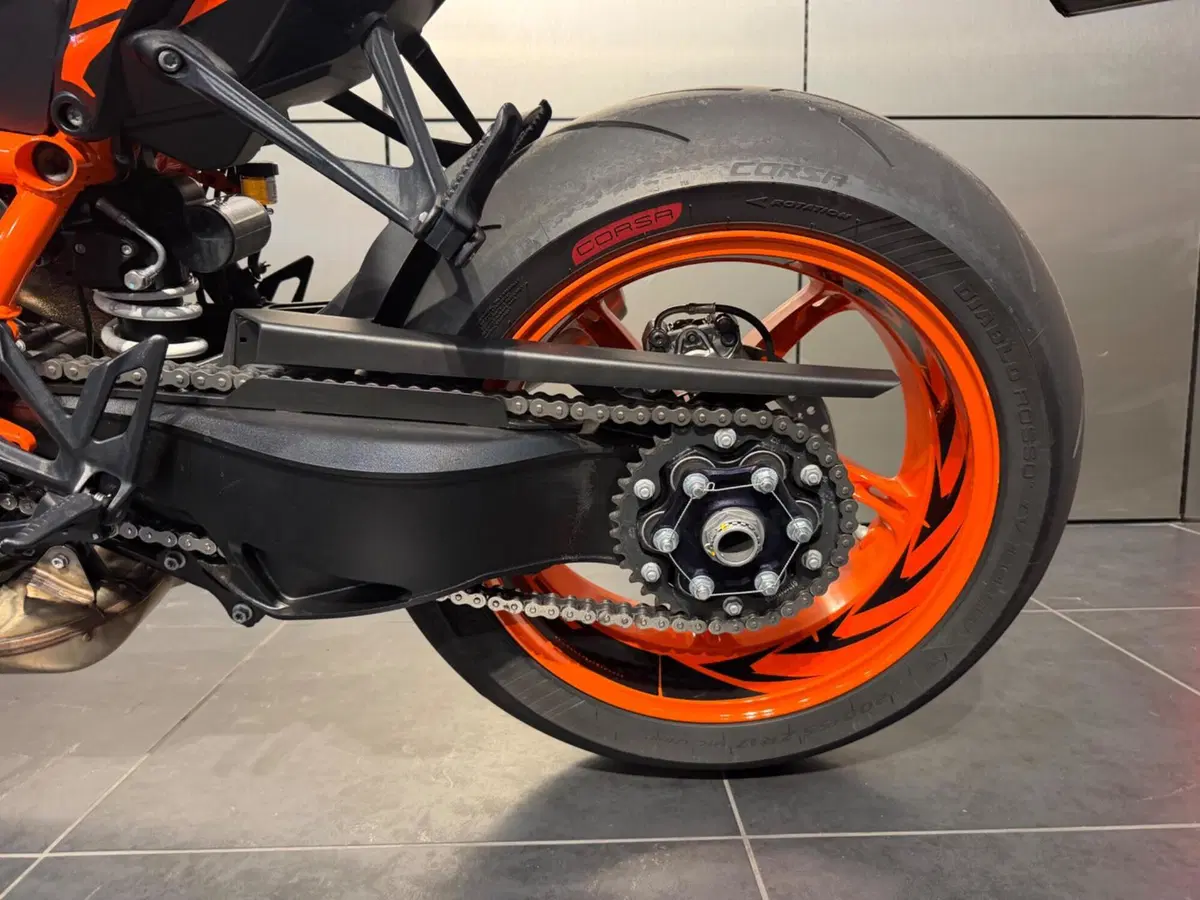 KTM 1290 Super Duke R EVO (2022 - 23) (10)