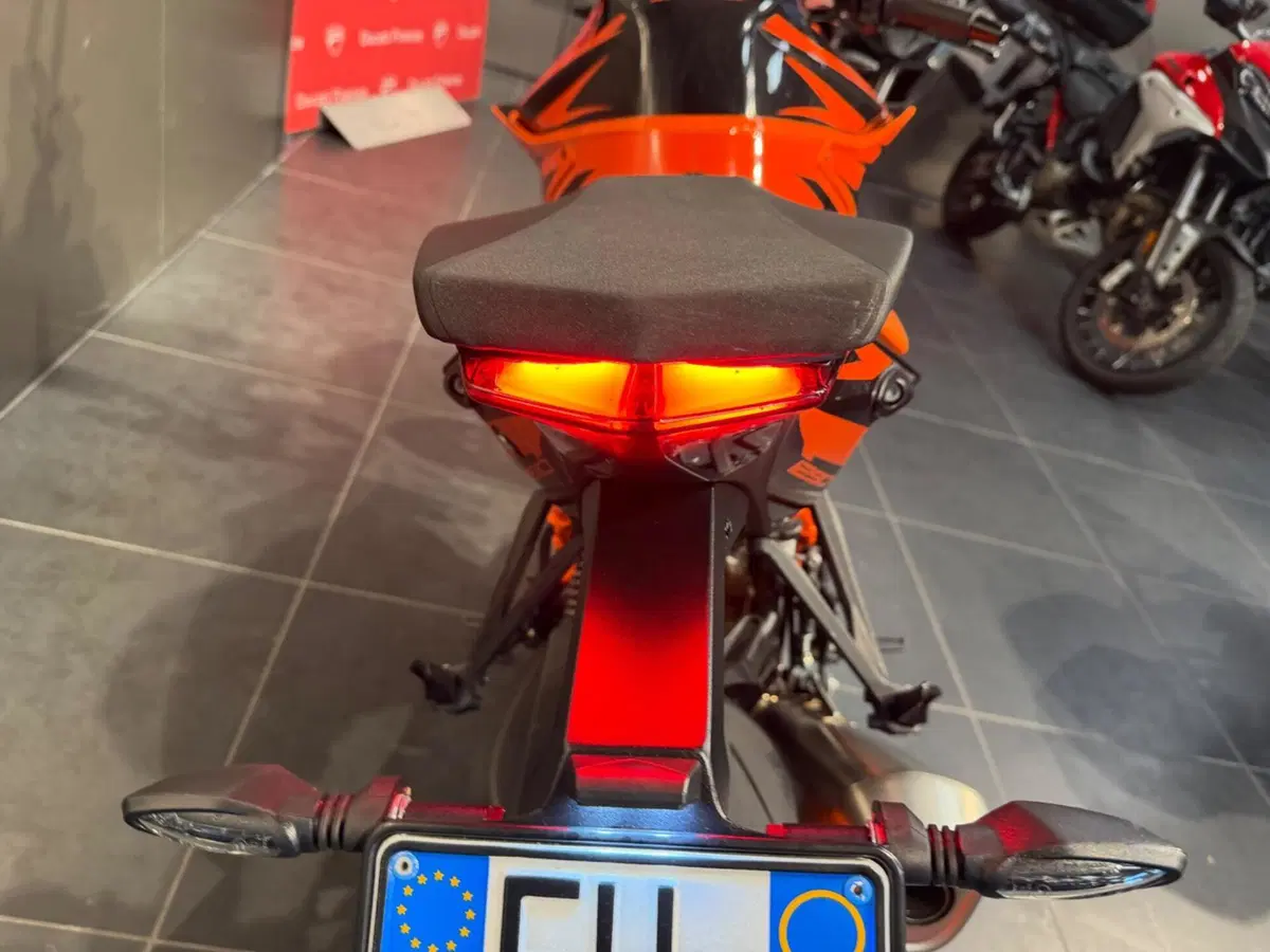 KTM 1290 Super Duke R EVO (2022 - 23) (12)