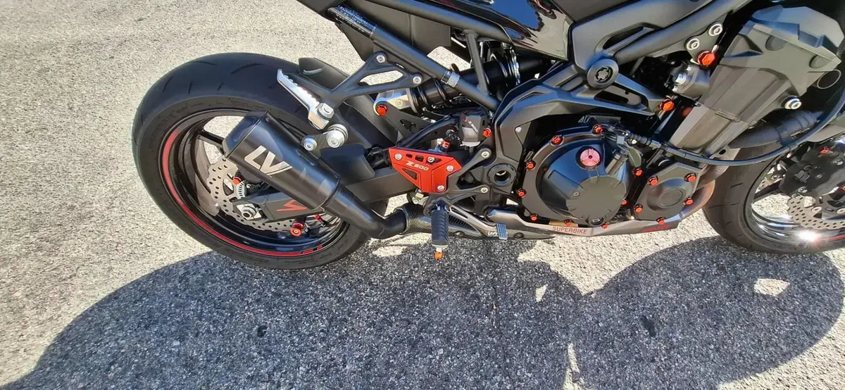 Kawasaki Z 900 SE (2022 - 24) (6)