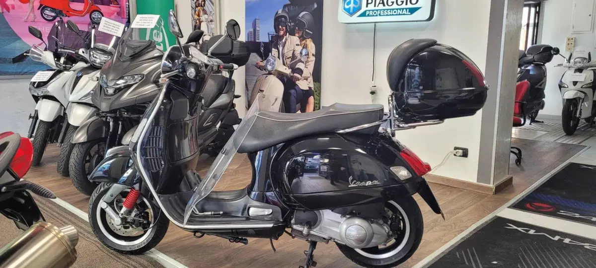 Vespa GTS 300 Super (2008 - 16)