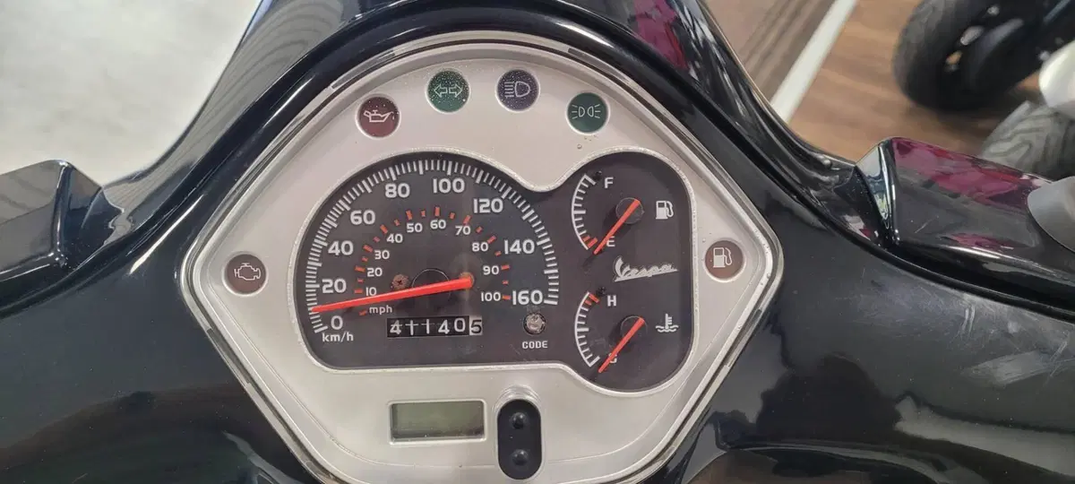 Vespa GTS 300 Super (2008 - 16) (5)