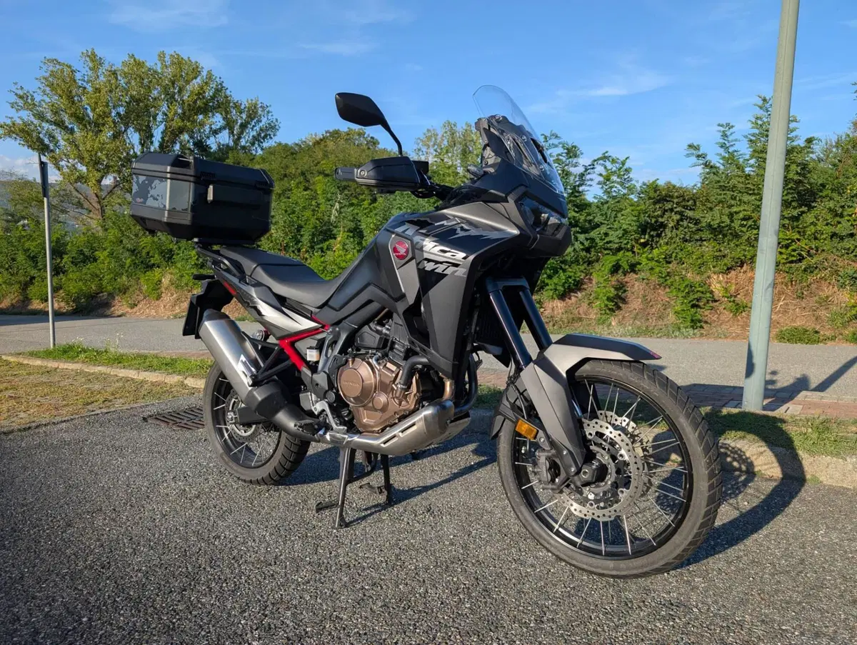 Honda Africa Twin CRF 1100L ES (2024 - 26) (2)