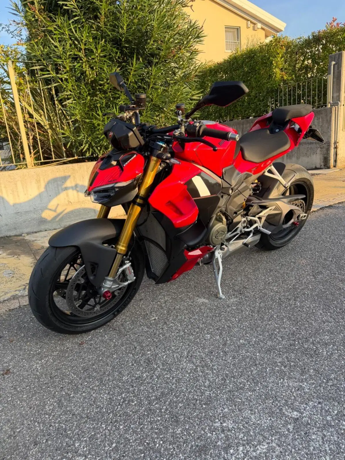 Ducati Streetfighter V4 S (2025 - 26) (4)