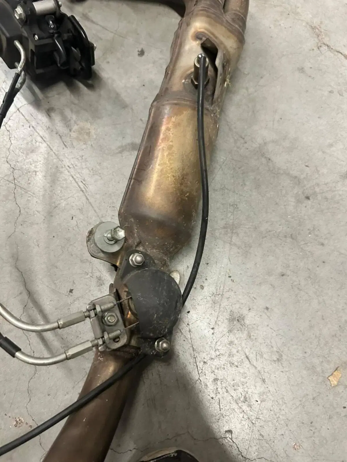Collettore scarico Suzuki GSR 750 2010/2015 (3)