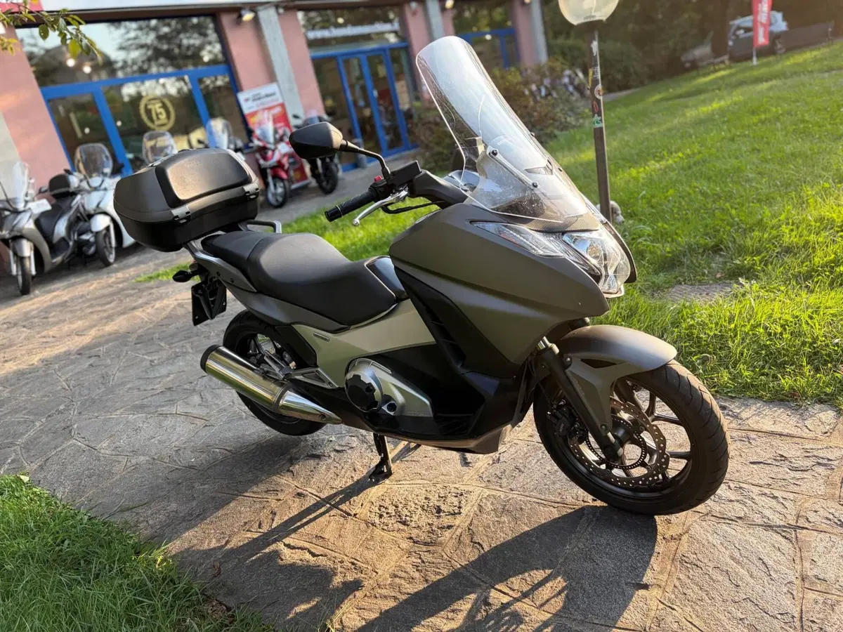 Honda Integra 750 DCT ABS (2014 - 15) (4)
