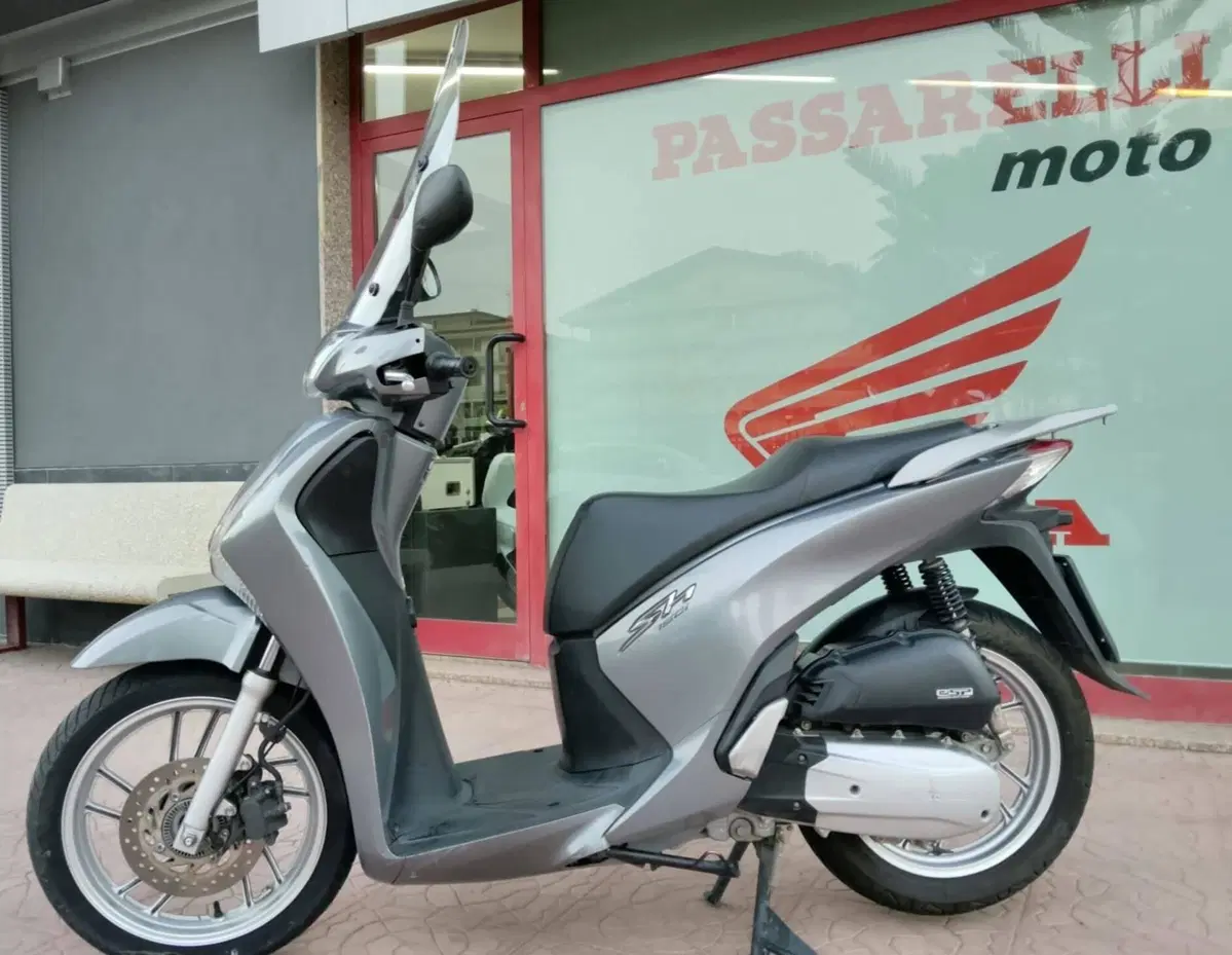 Honda SH 150i ABS (2013 - 16) (2)