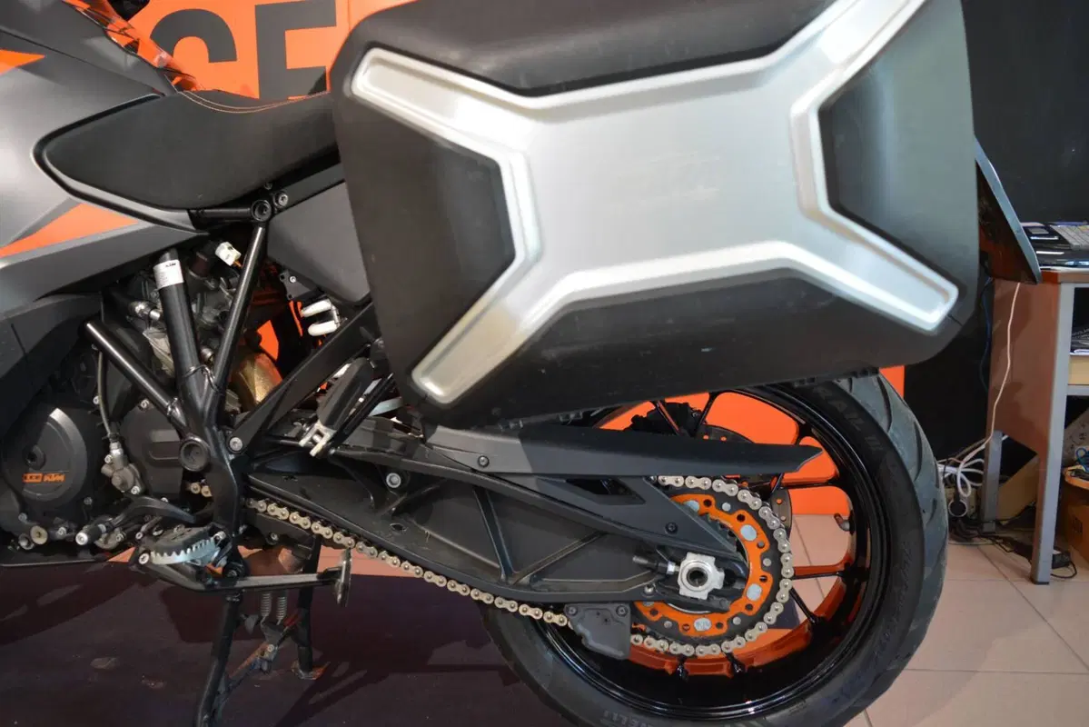 KTM 1290 Super Adventure S (2021 - 25) (17)