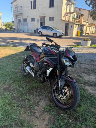 Triumph Street Triple R (2020 - 22) usata