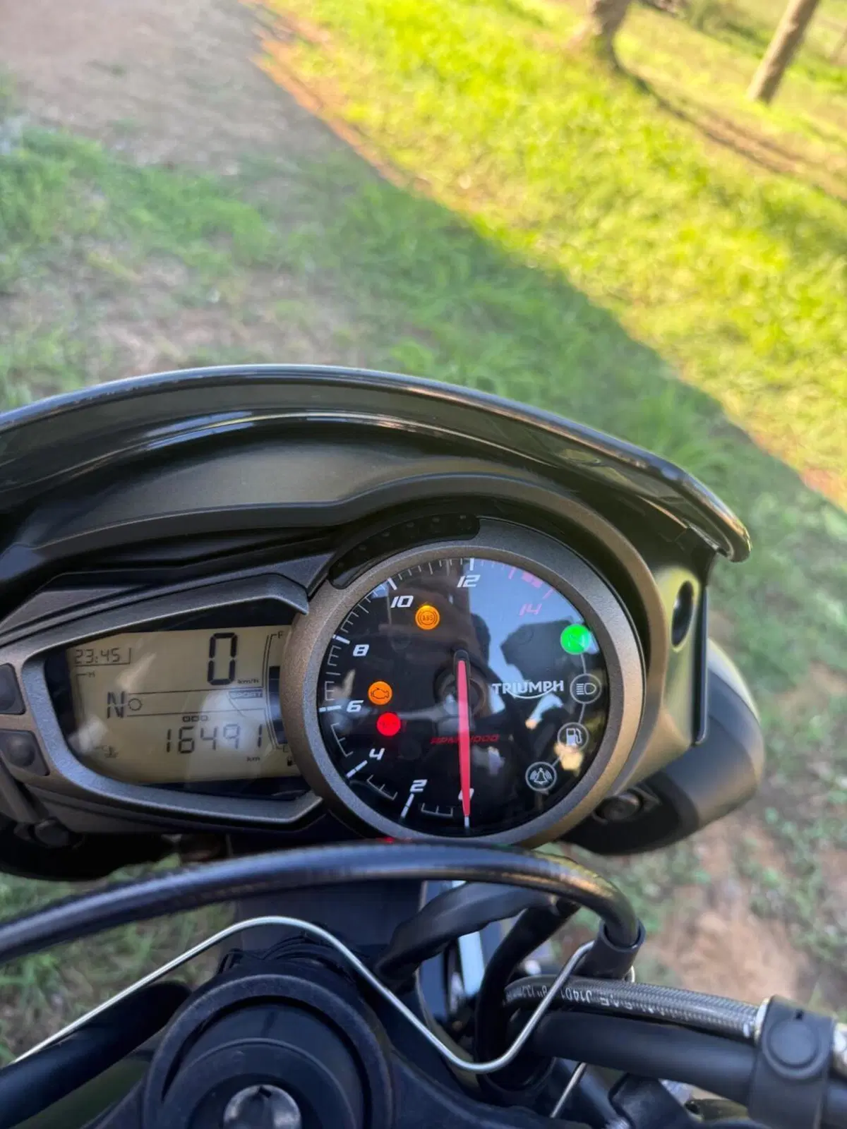 Triumph Street Triple R (2020 - 22) (8)