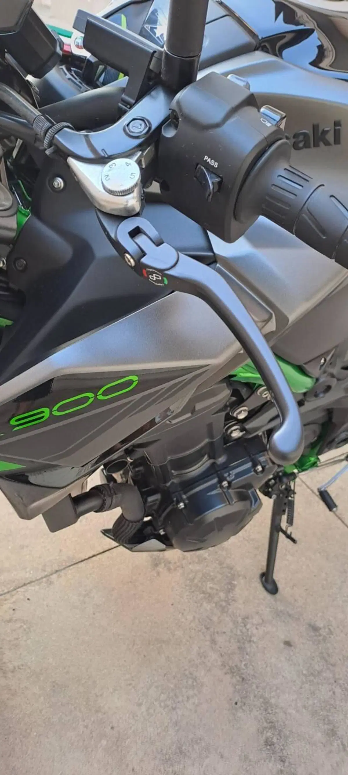 Kawasaki Z 900 (2021 - 24) (12)