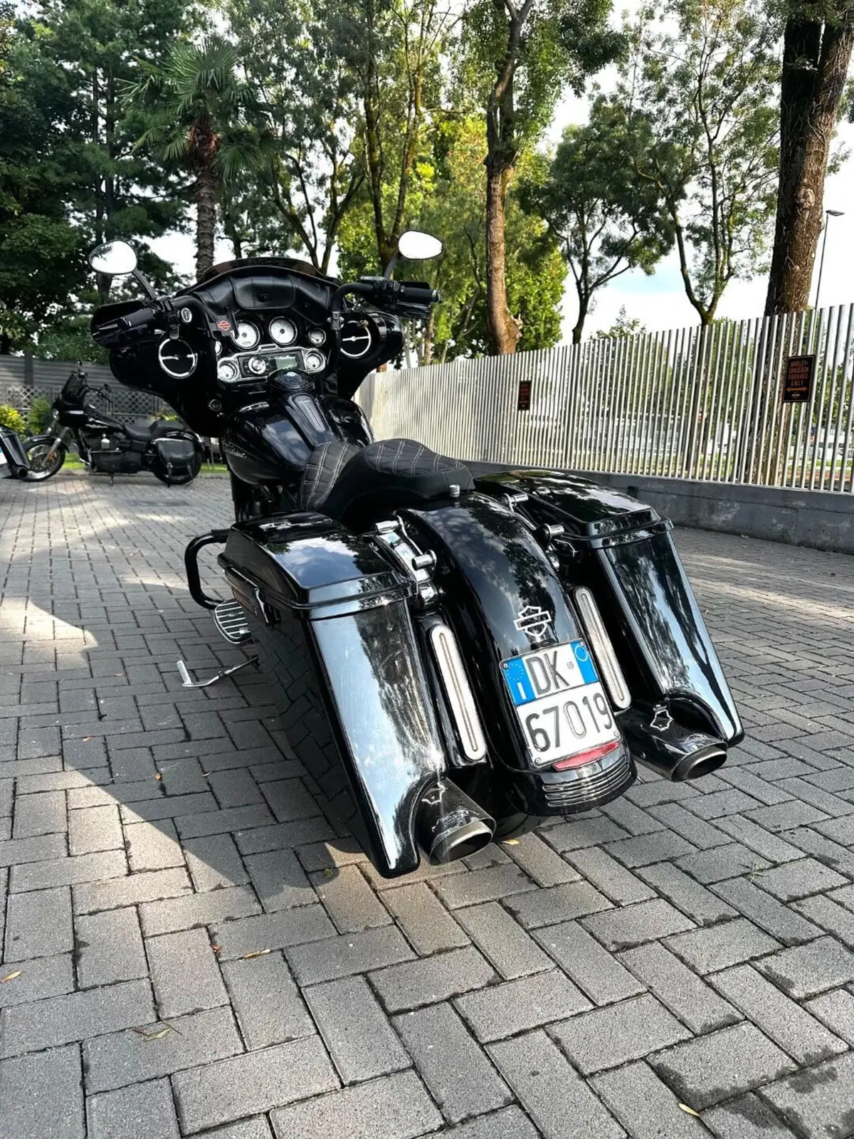Harley-Davidson 1584 Street Glide (2008 - 10) - FLHX (4)