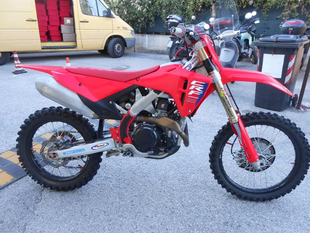 Honda CRF 450R (2025) (2)
