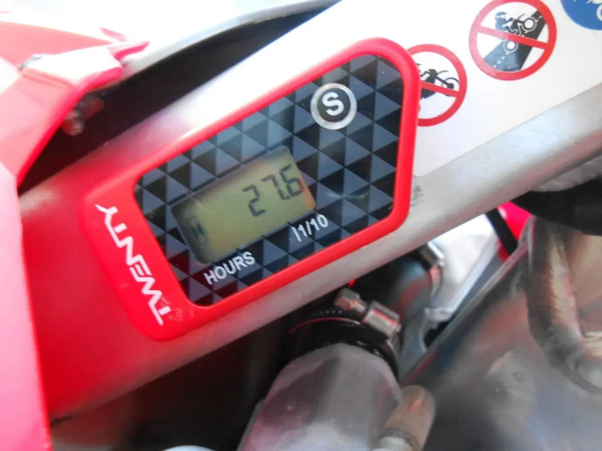 Honda CRF 450R (2025) (3)