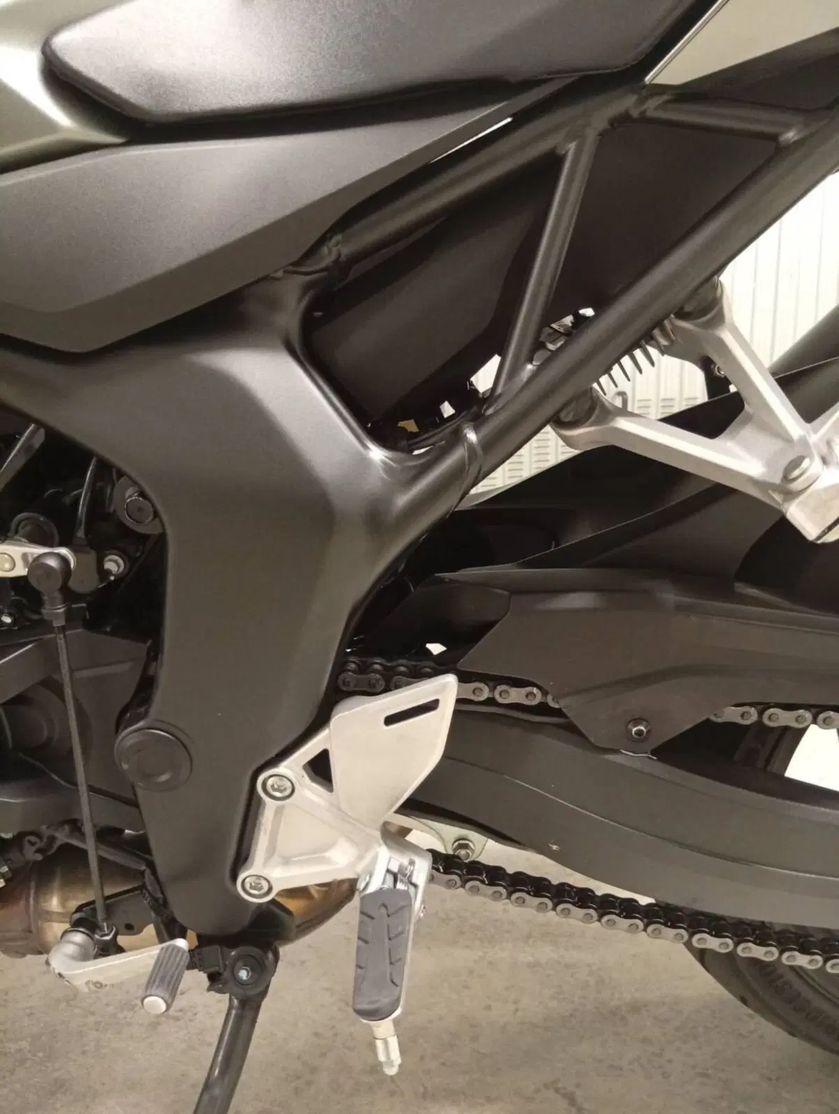 Honda CB 1000 Hornet (2025 - 26) (9)