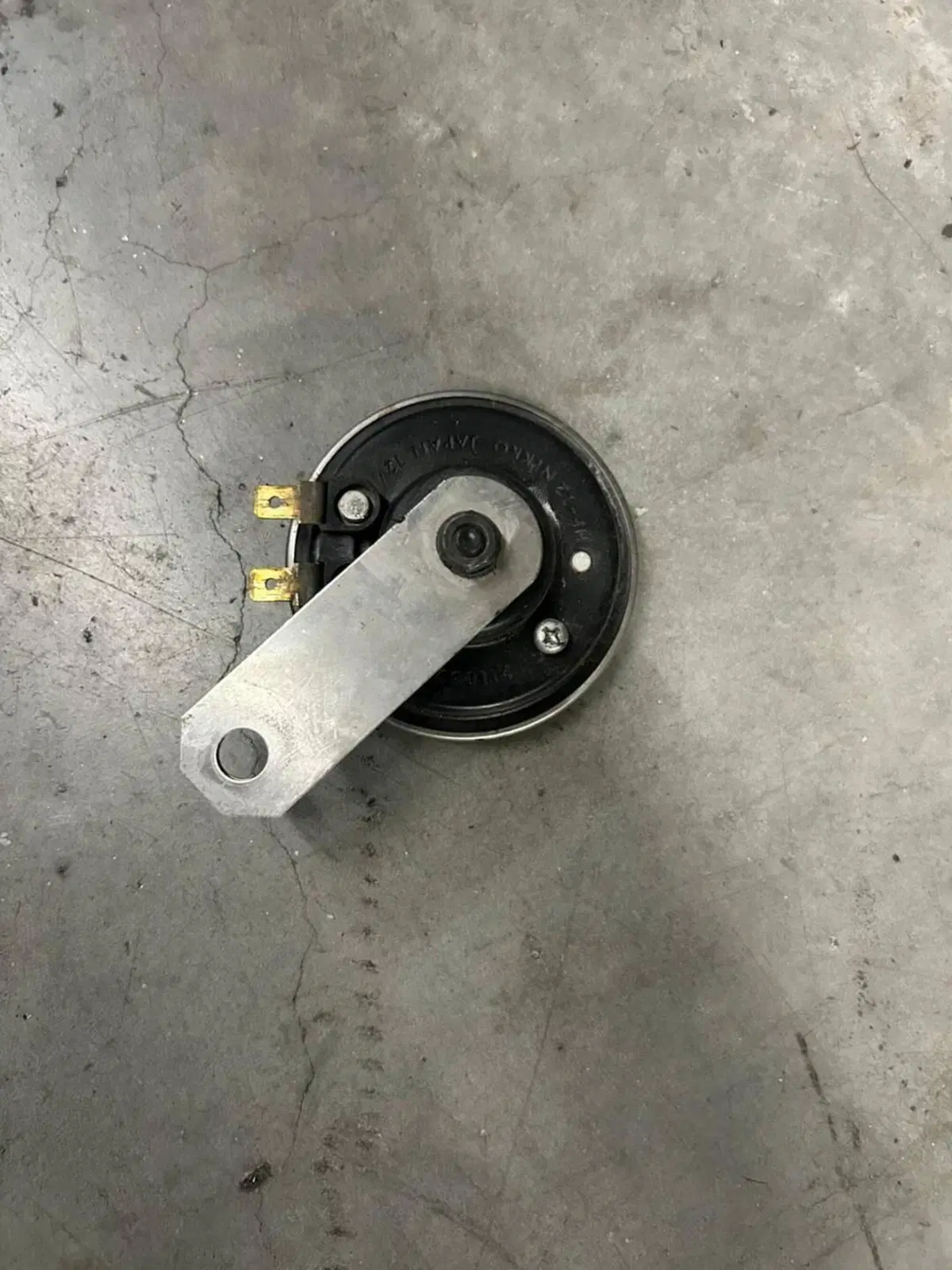 Clacson Suzuki GSR 750 2010/2015 (2)
