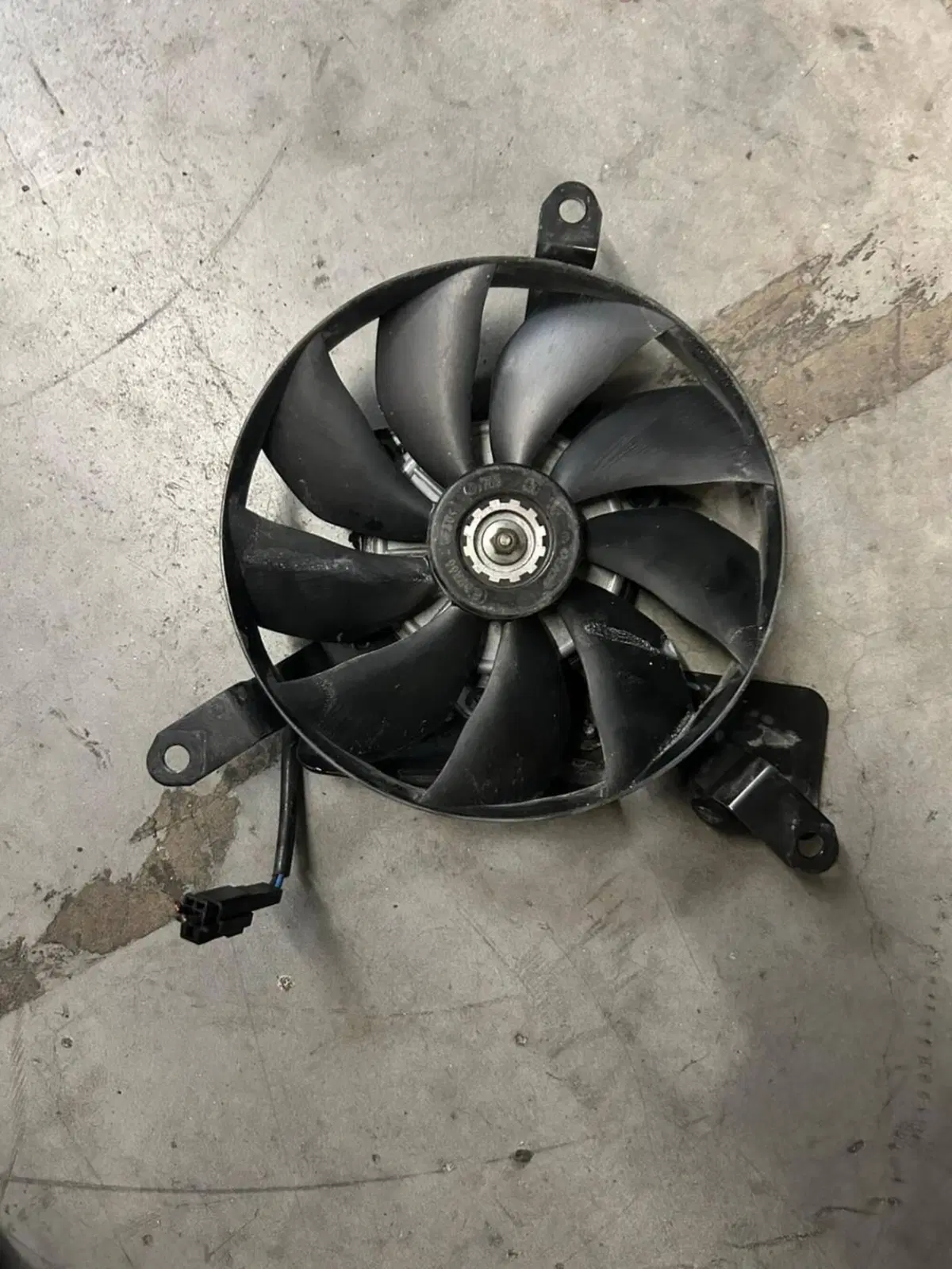 Ventola radiatore Suzuki GSR 750 2010/2015