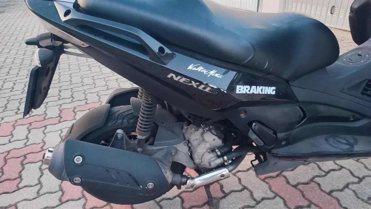 Gilera Nexus 300 (2007 - 13) (10)