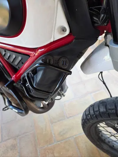Ducati Scrambler 800 Desert Sled (2017 - 20) usata