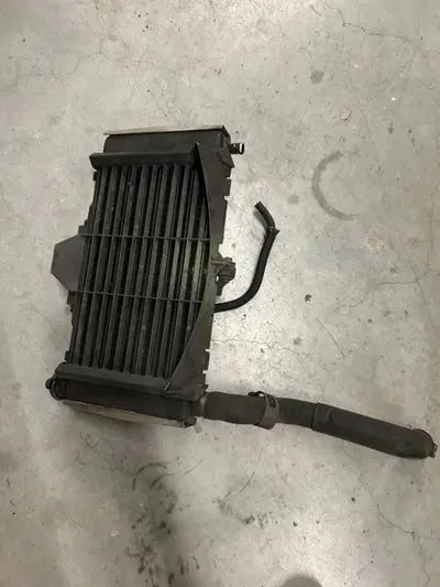 Radiatore con ventola e griglia protettiva Yamaha