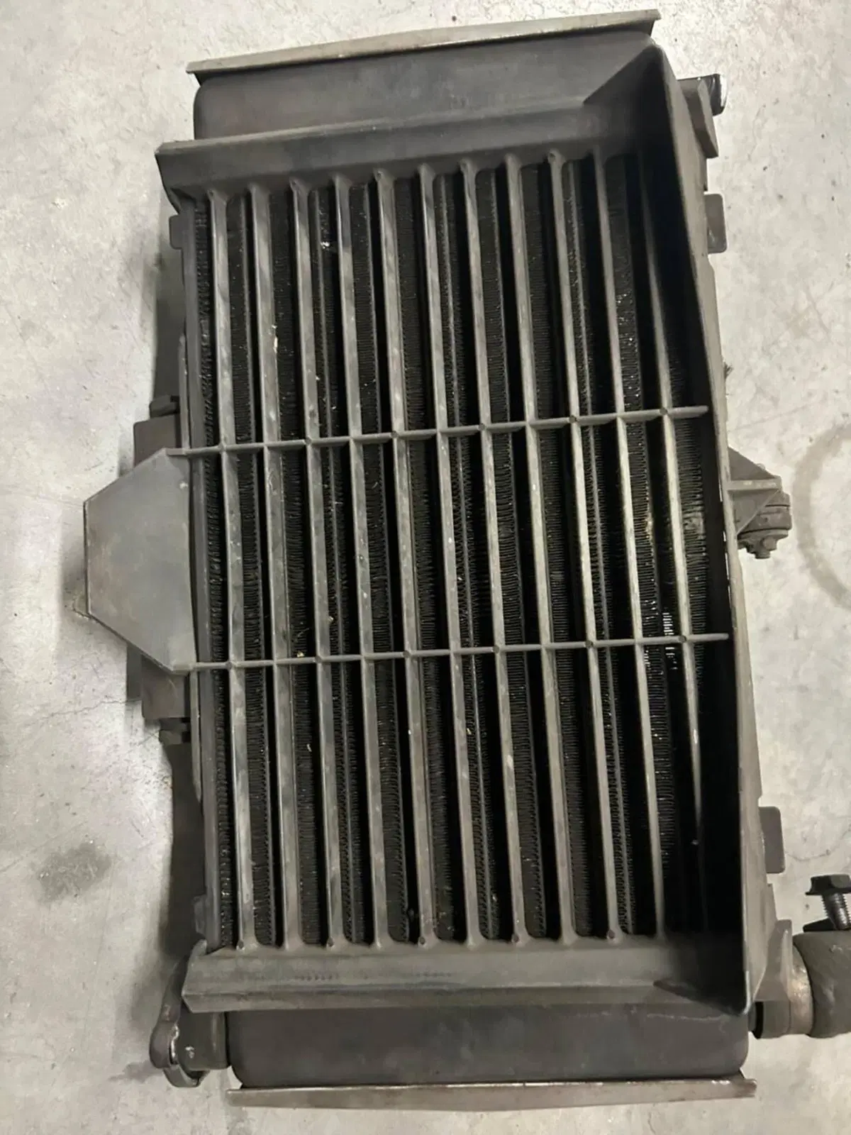 Radiatore con ventola e griglia protettiva Yamaha (3)