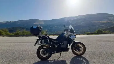 CFMOTO 800MT Touring (2022 - 26) usata