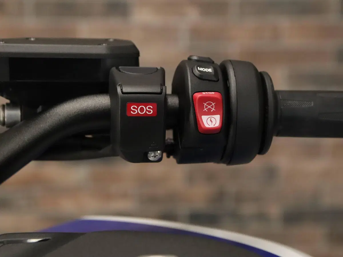 Bmw R 1300 R (2026 - 27) (12)