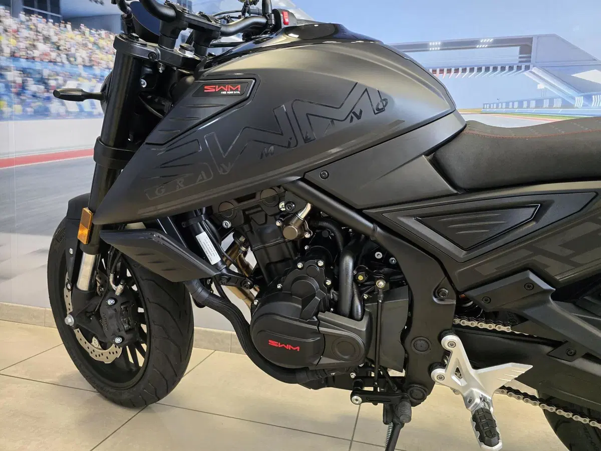 Swm Gran Milano 500 (2026) (10)