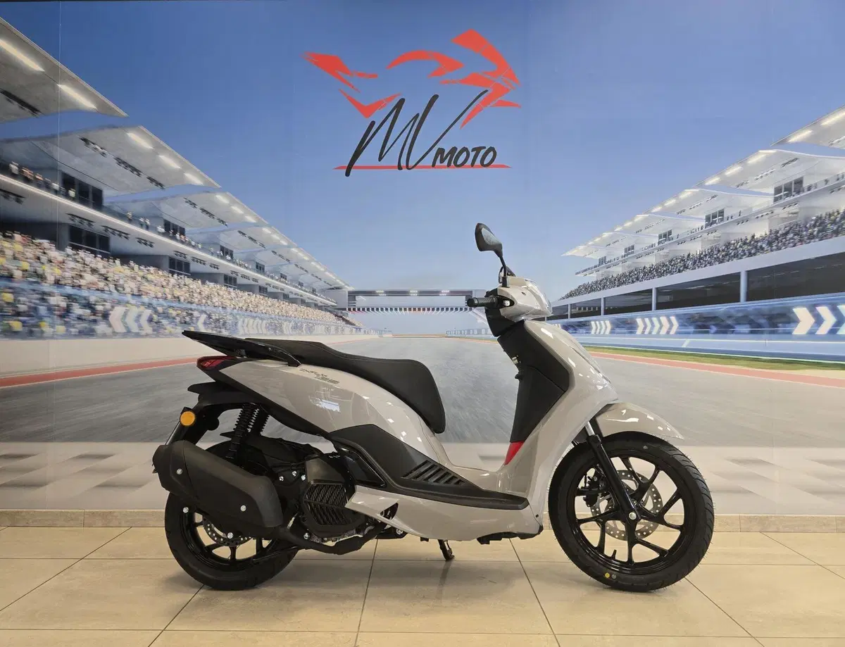 Swm C-Fly 125 (2026) (2)