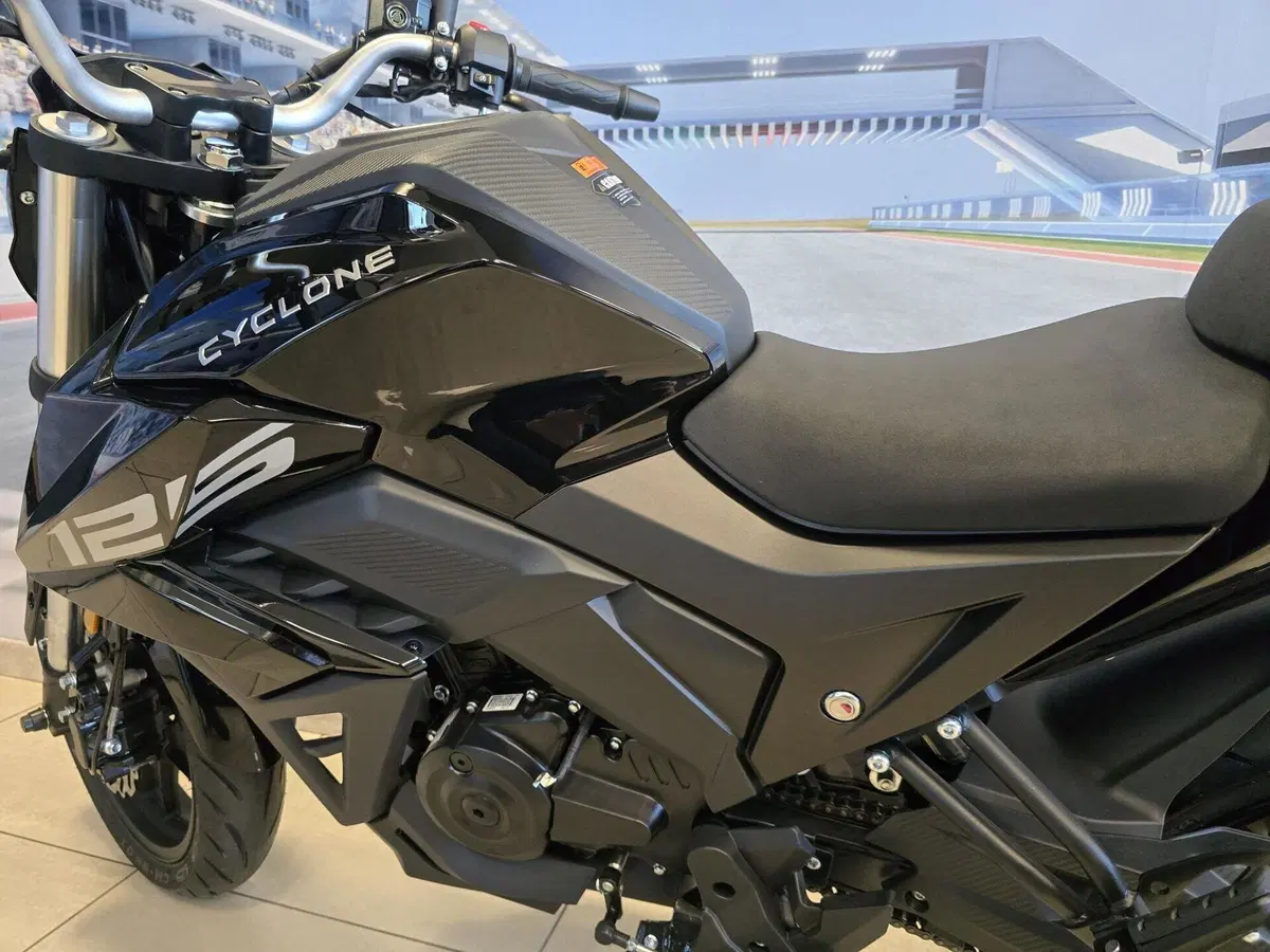 Cyclone Battlo 5S (2025 - 26) (10)