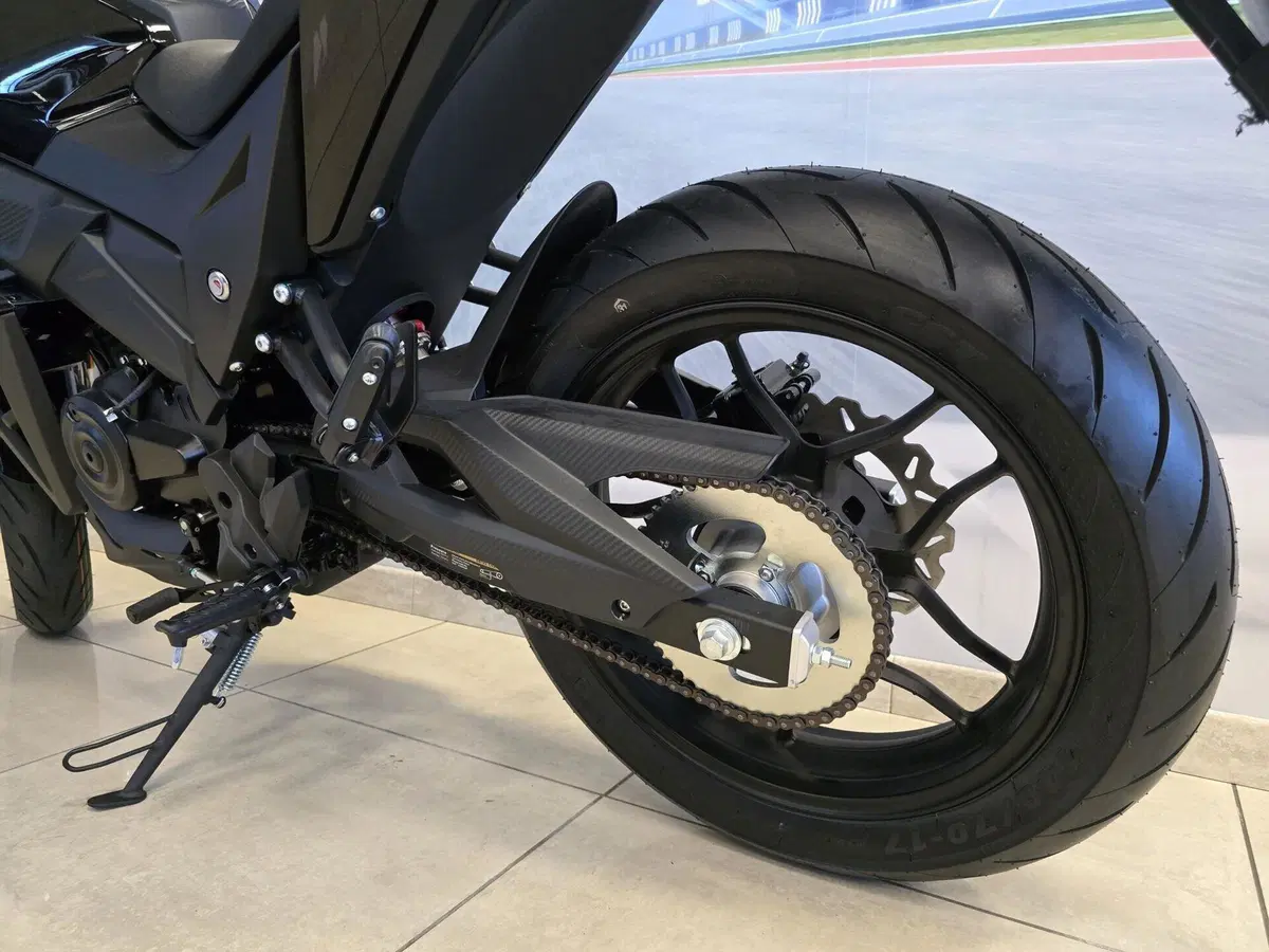 Cyclone Battlo 5S (2025 - 26) (12)