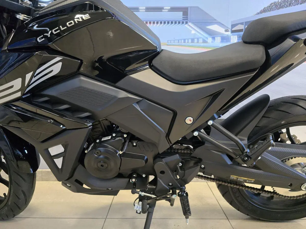 Cyclone Battlo 5S (2025 - 26) (14)