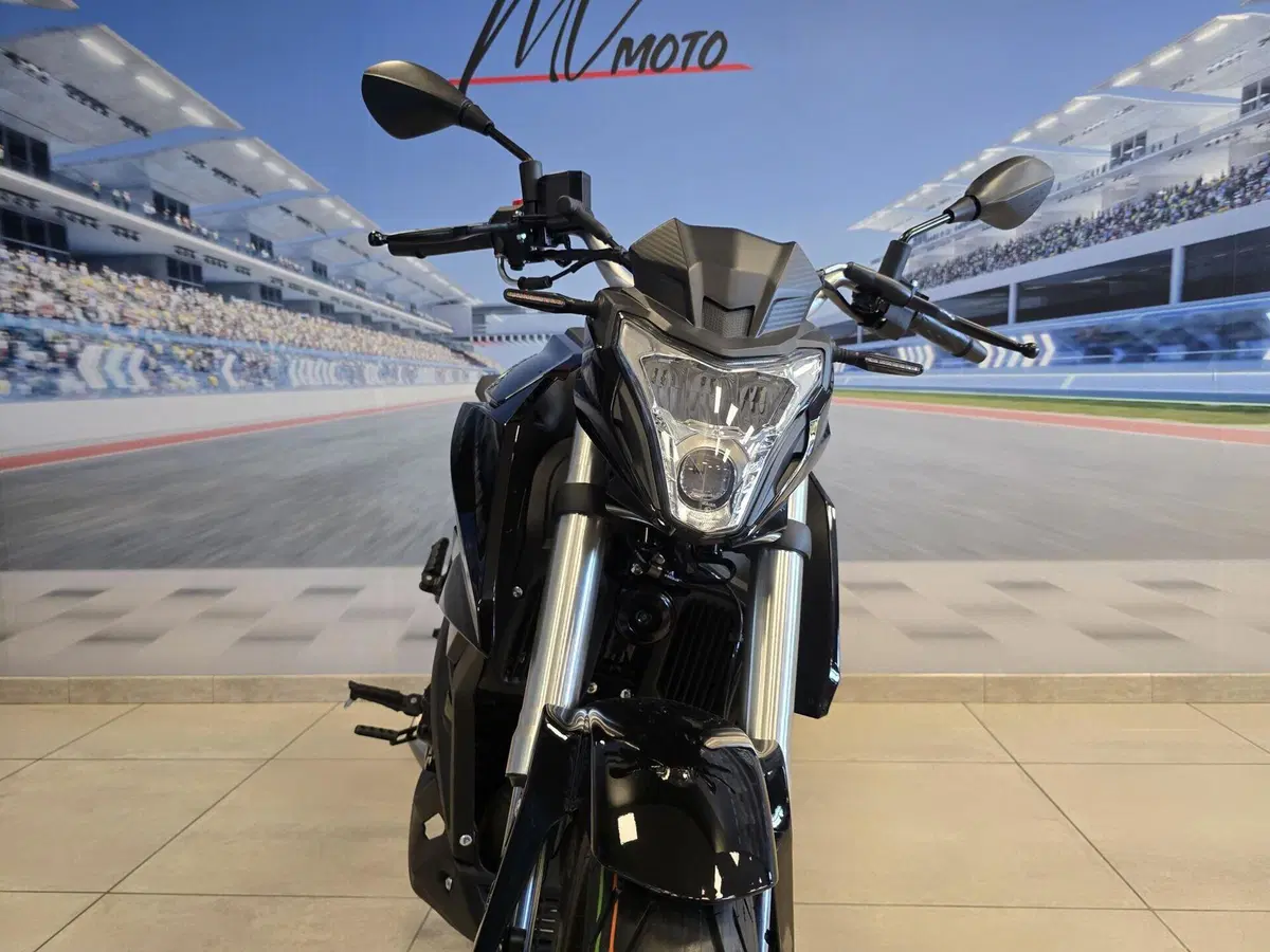 Cyclone Battlo 5S (2025 - 26) (17)