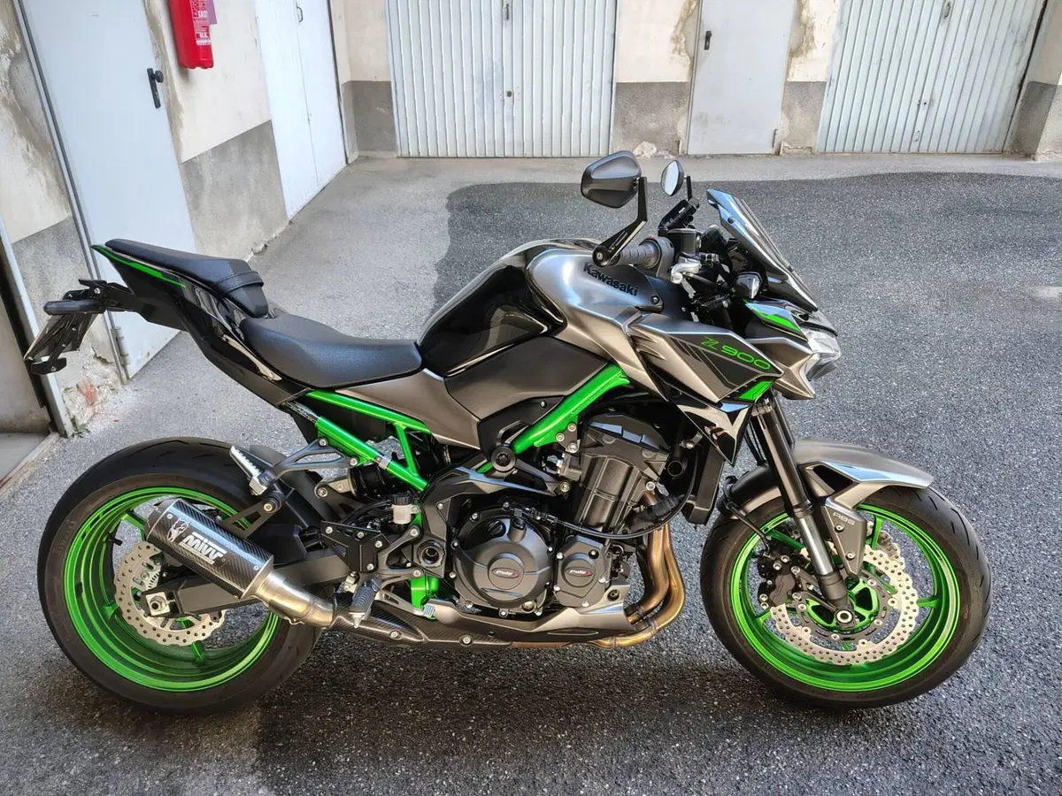 Kawasaki Z 900 (2021 - 24) (3)