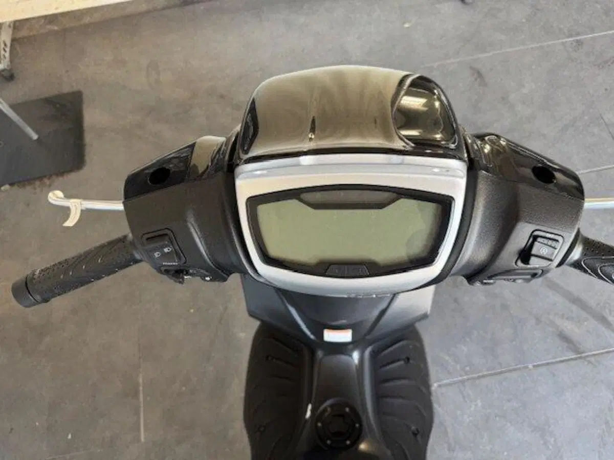 Piaggio Medley 125 (2025 - 26) (6)
