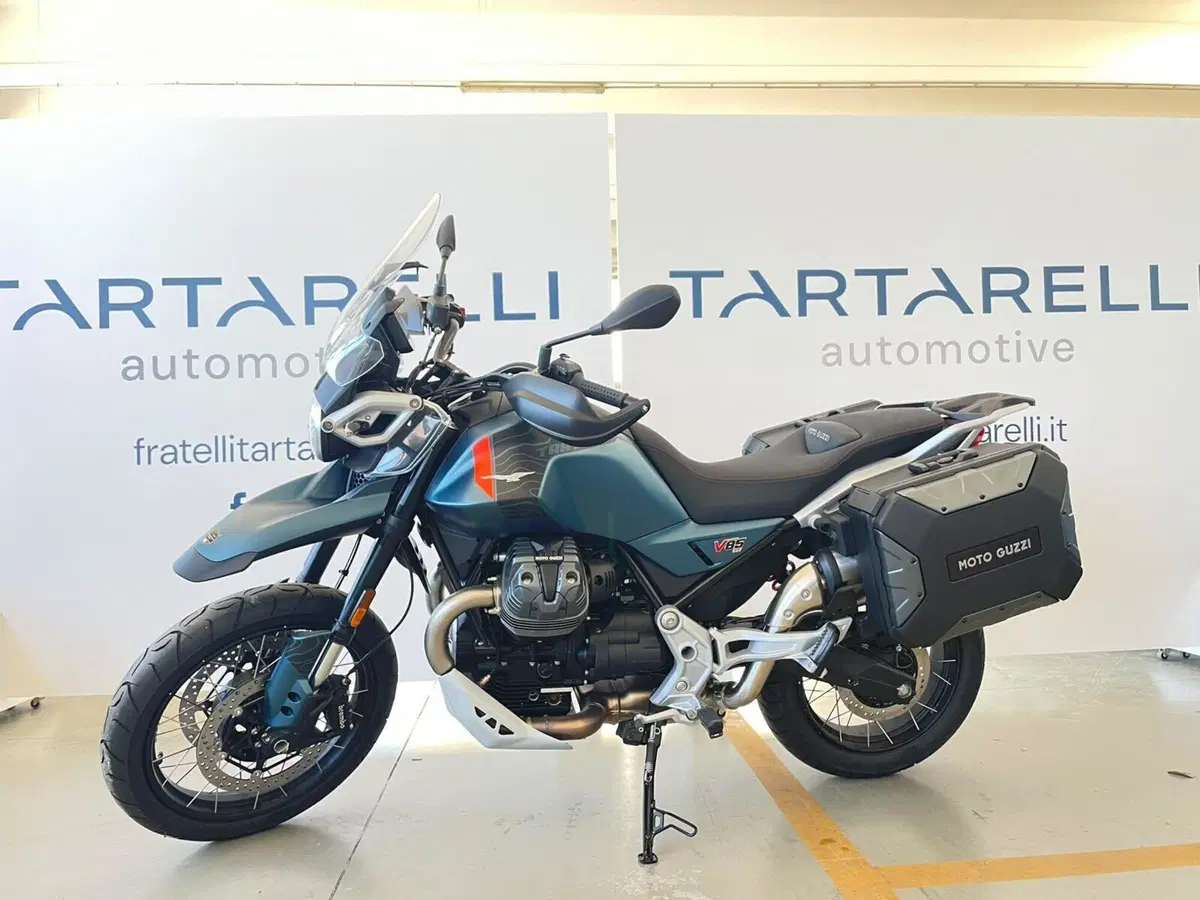 Moto Guzzi V85 TT Travel (2024 - 26) (3)