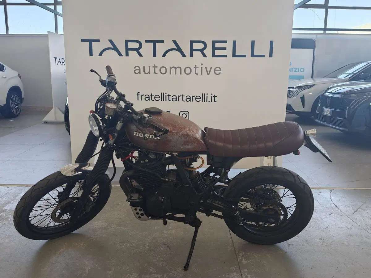 Honda NX 650 Dominator (1988 - 90) (4)