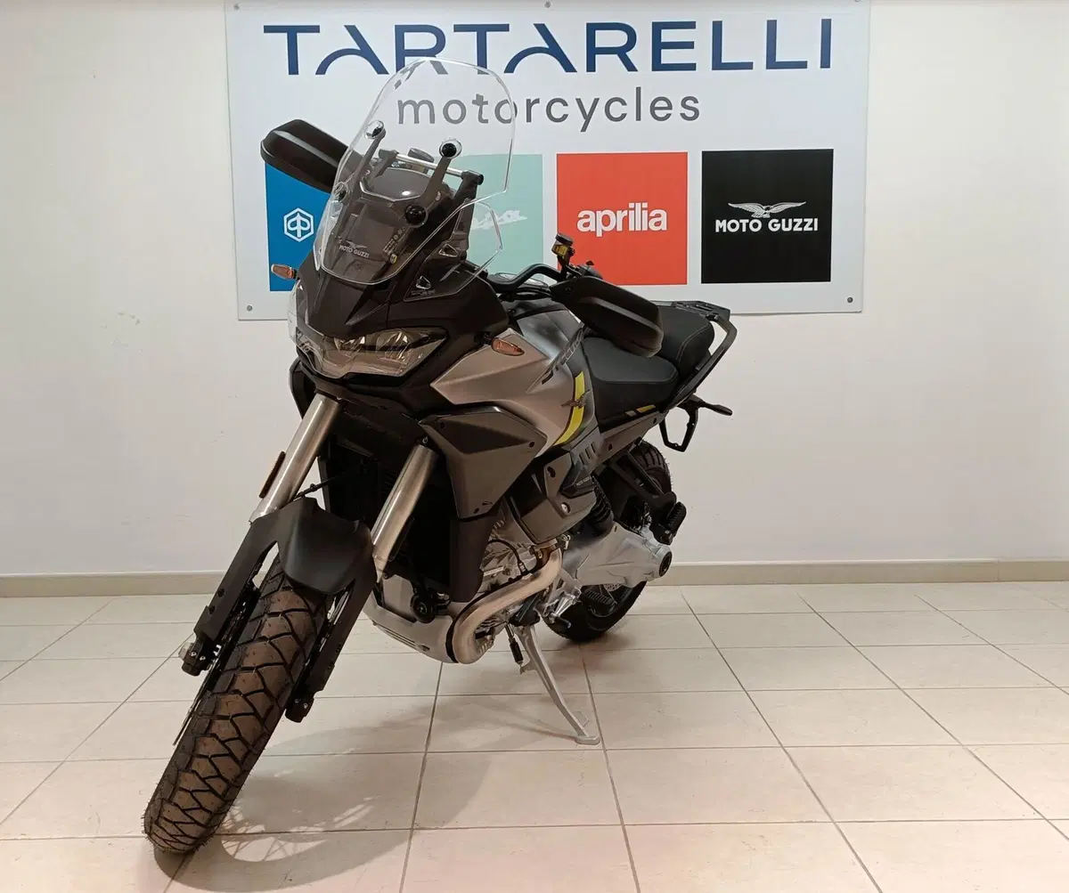 Moto Guzzi Stelvio (2024 - 26) (4)