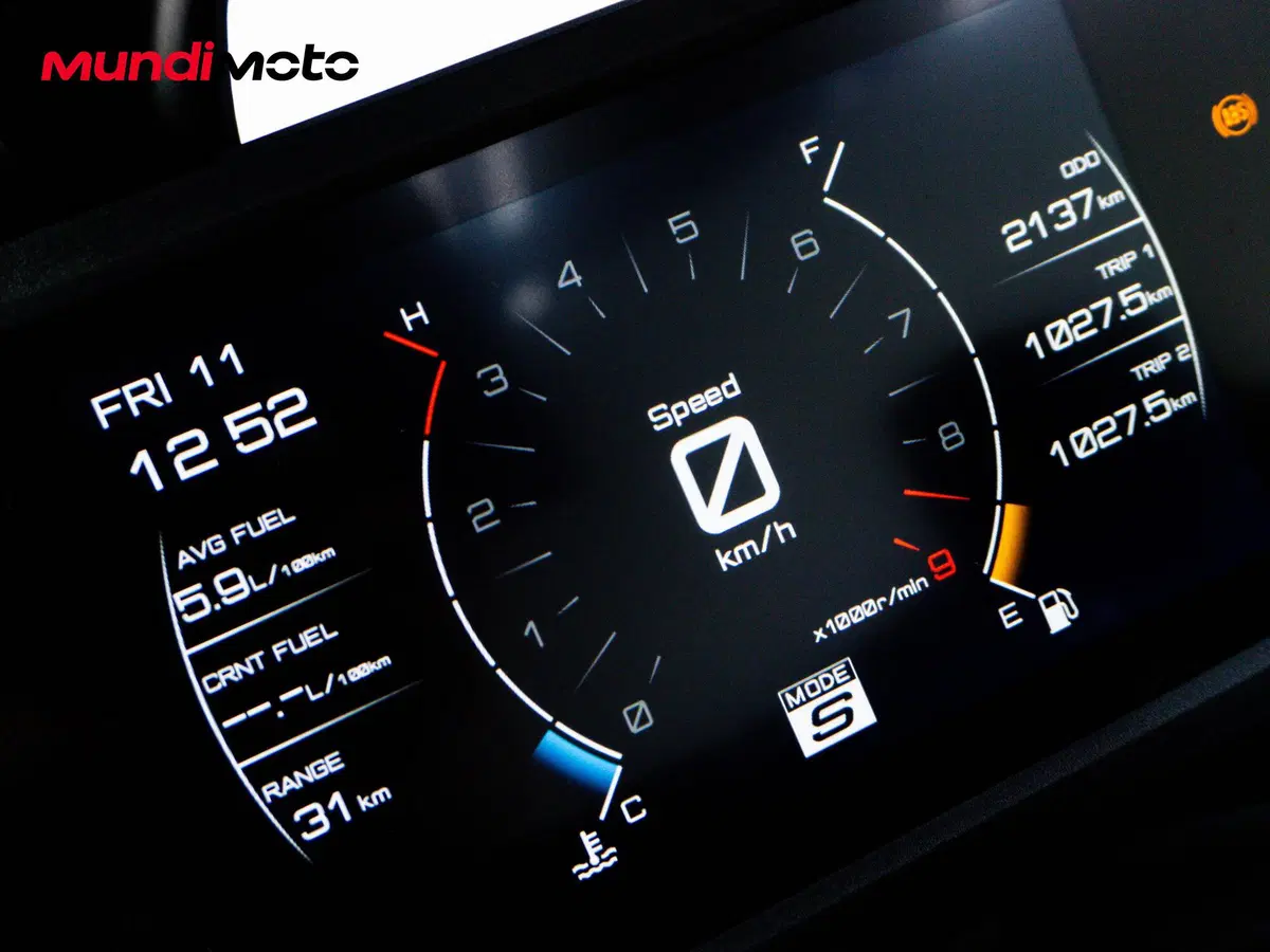 Yamaha T-Max 560 (2025 - 26) (12)