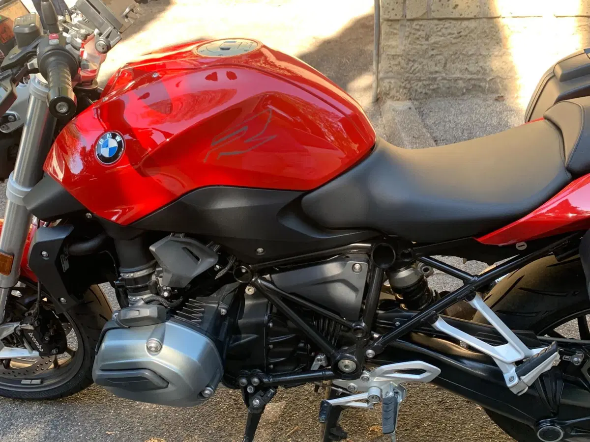Bmw R 1200 R (2017 - 18) (9)