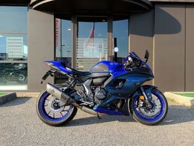 Yamaha YZF R7 (2021 - 25) usata