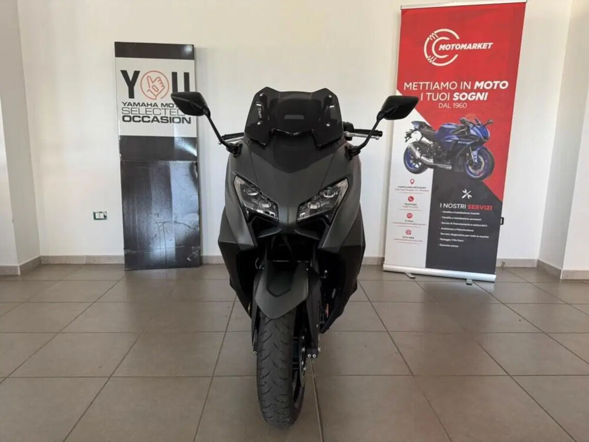 Yamaha T-Max 560 (2025 - 26) (3)
