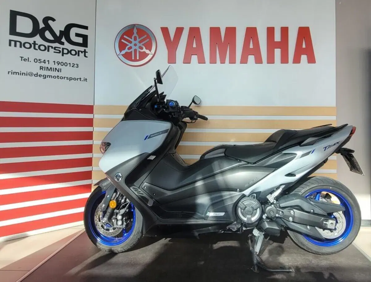 Yamaha T-Max 560 (2020 - 21) (4)