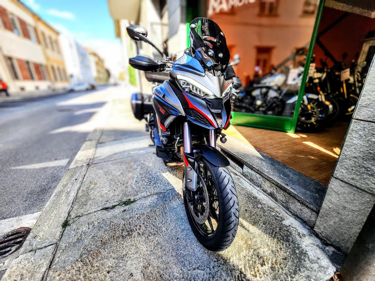 Ducati Multistrada V4 S Grand Tour (2024) (4)