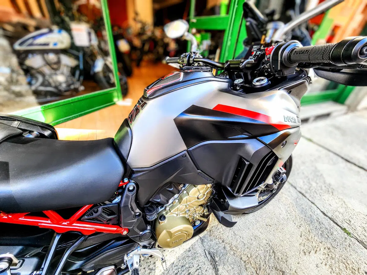 Ducati Multistrada V4 S Grand Tour (2024) (11)