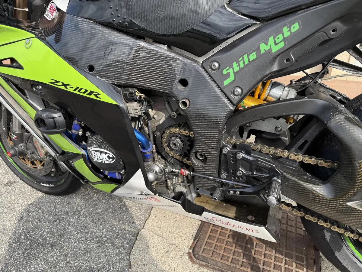 Kawasaki Ninja 1000 ZX-10R (2011 - 15) (10)