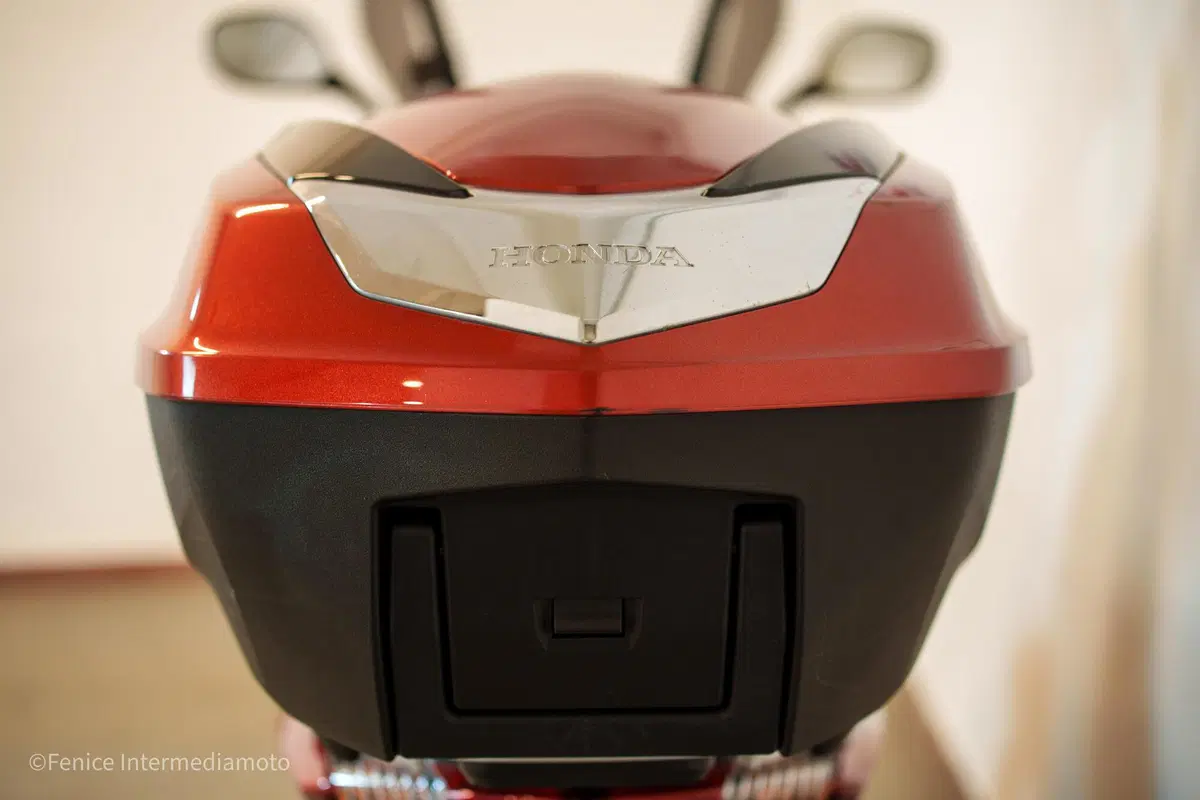 Honda SH 300 i ABS (2016 - 20) (5)