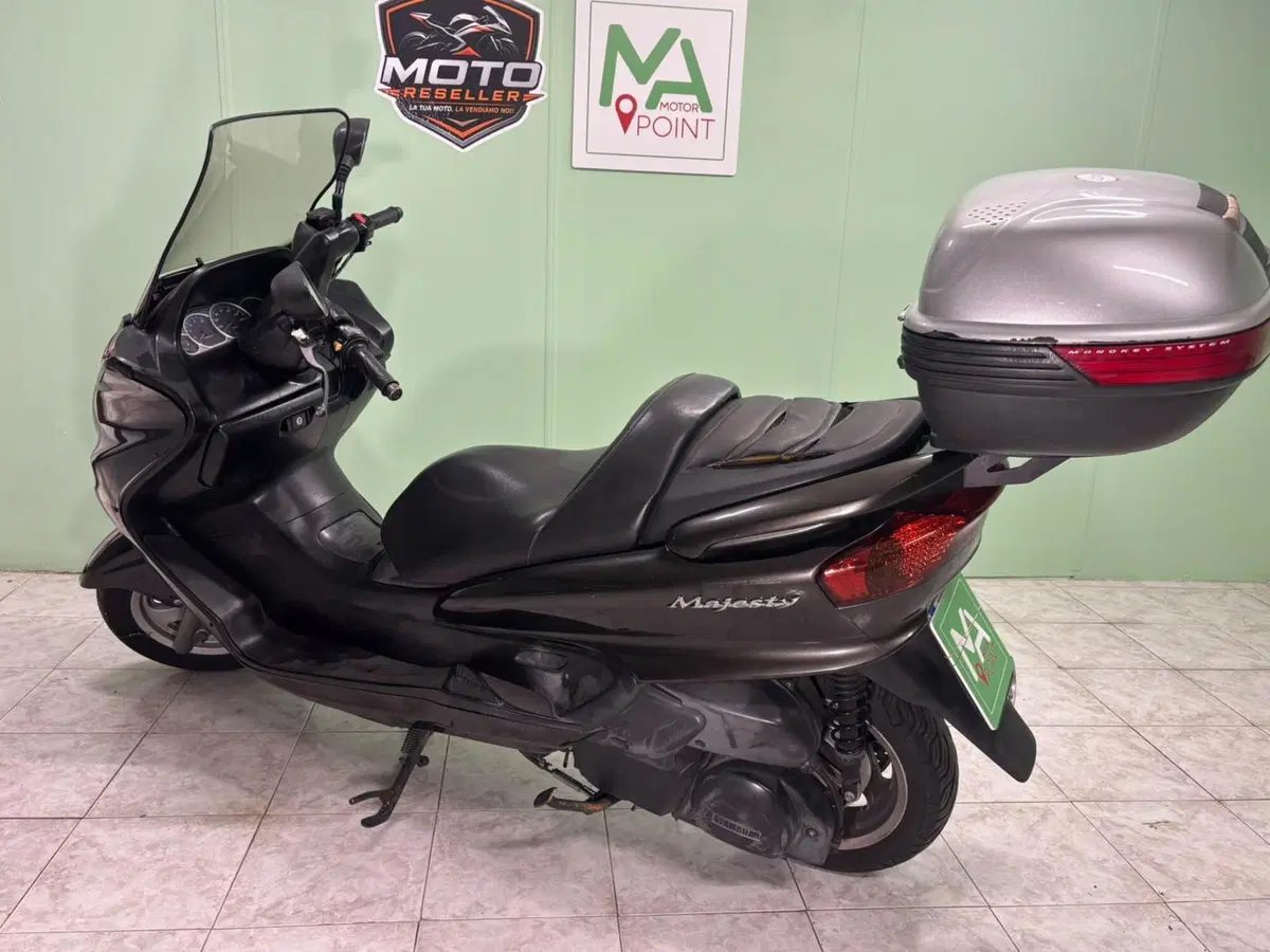 Yamaha Majesty 250 (1999 - 06) (4)