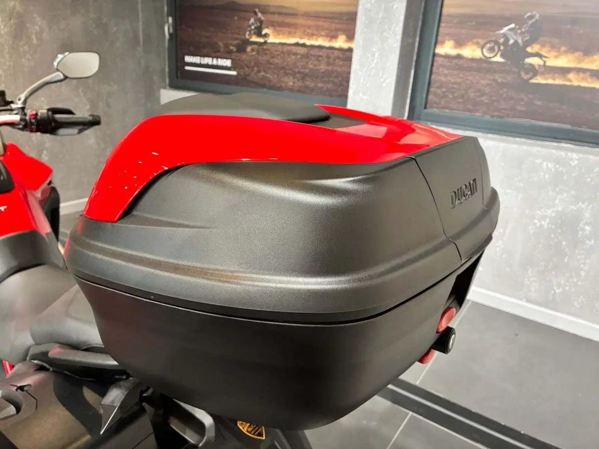 Ducati Multistrada V4 S (2021 - 24) (14)